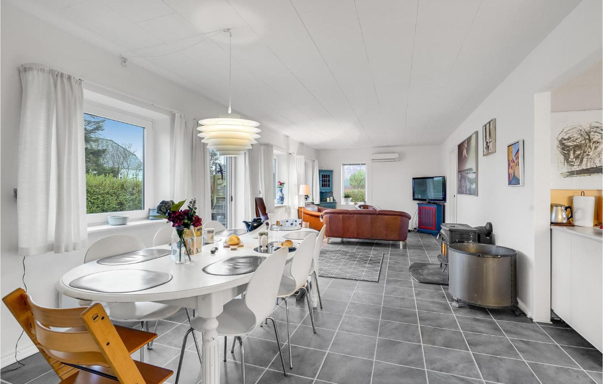 Beautiful Home In Nakskov With Kitchen Luaran gambar